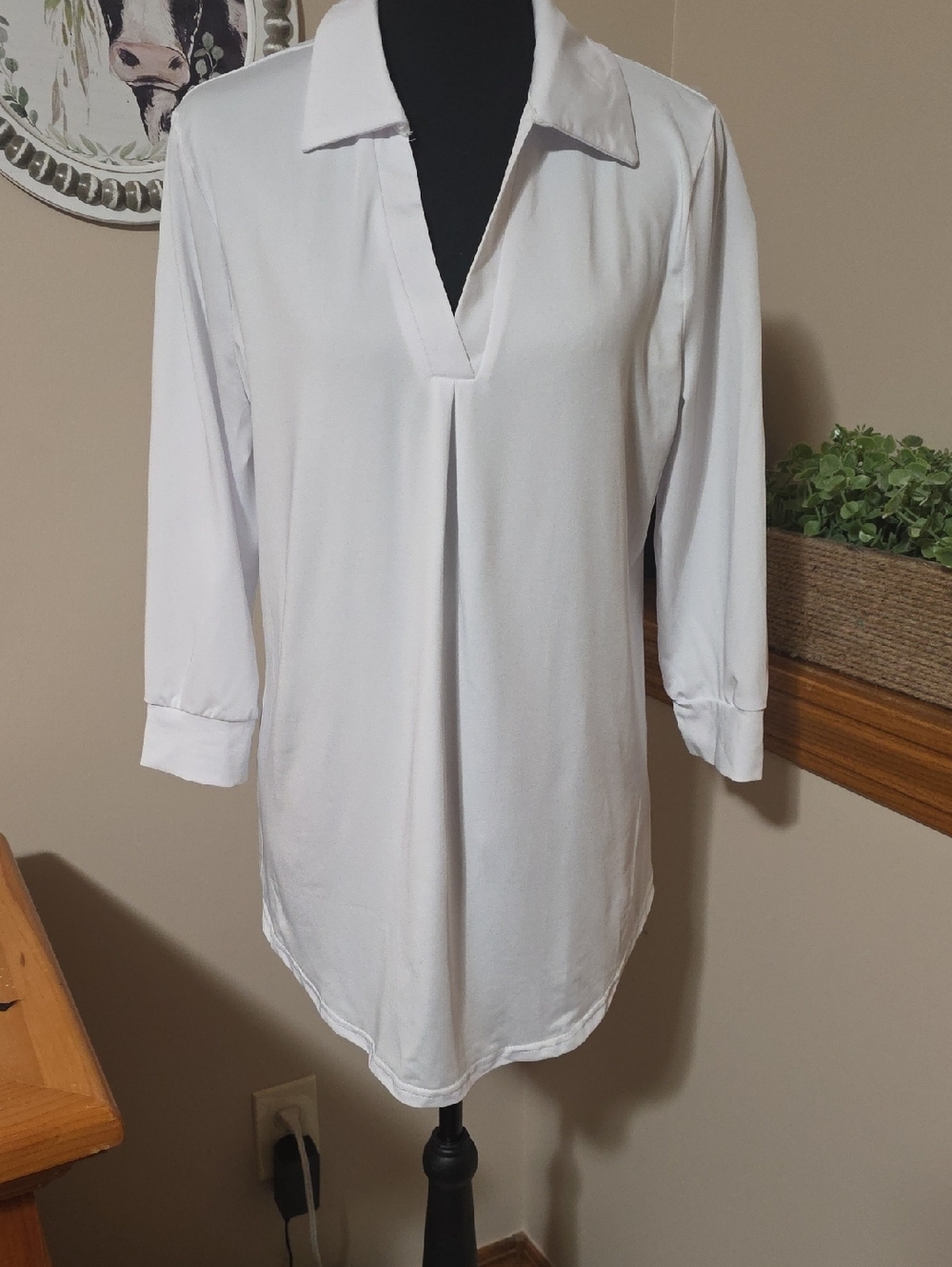 White V-Neck Collar Tunic Top